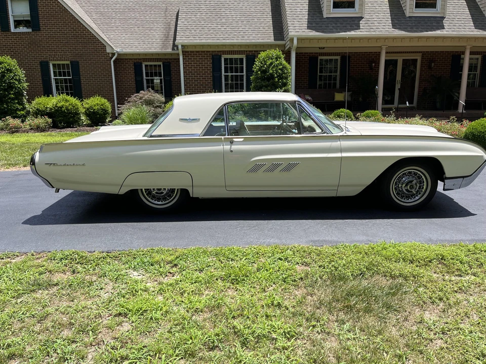 1963 Ford Thunderbird 3rd Gen - Image 12 of 31