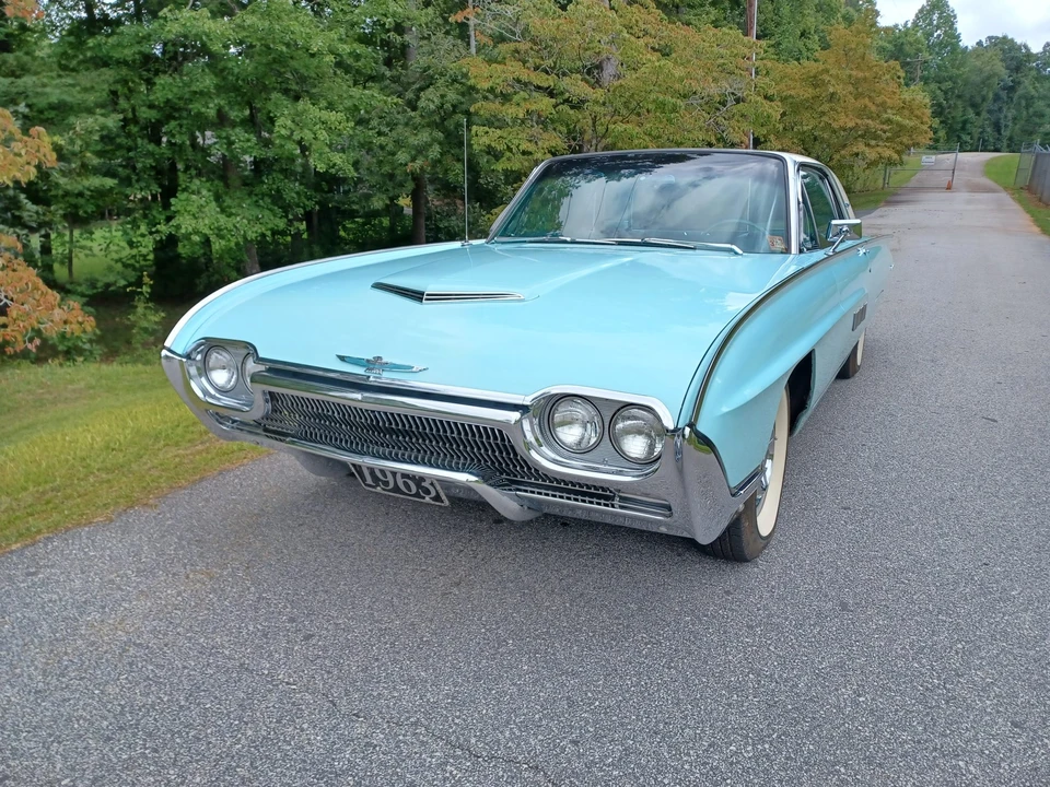 1963 Ford Thunderbird 3rd Gen - Image 2 of 31