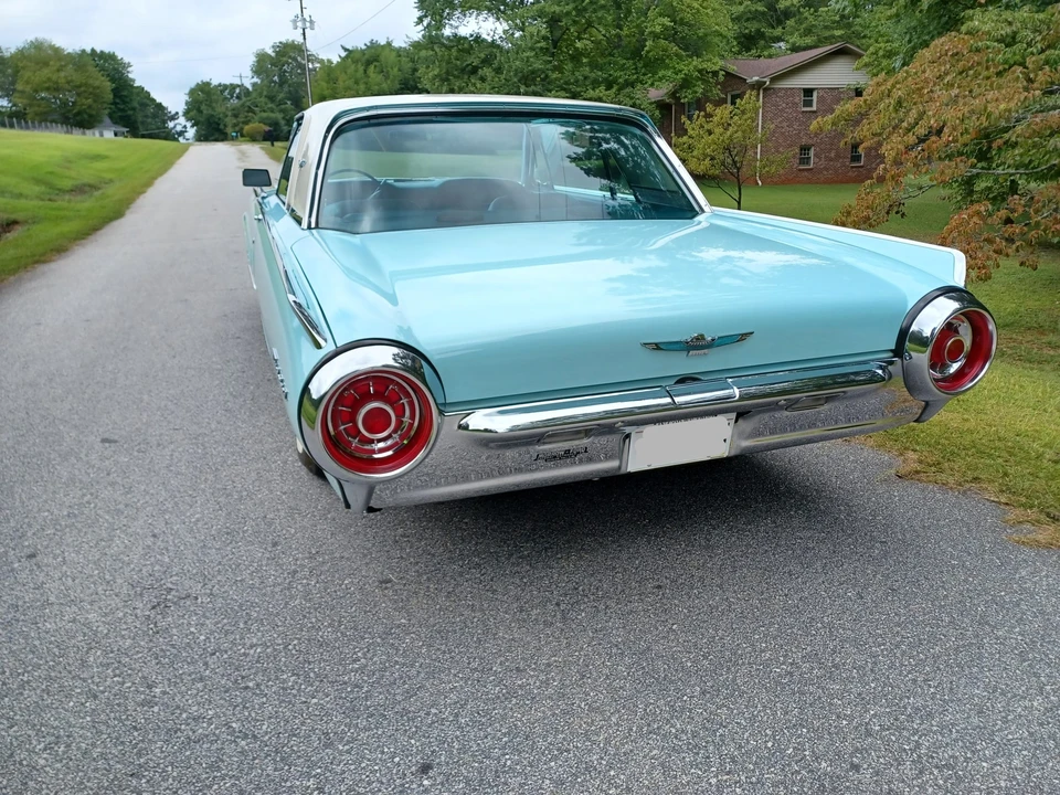 1963 Ford Thunderbird 3rd Gen - Image 11 of 31