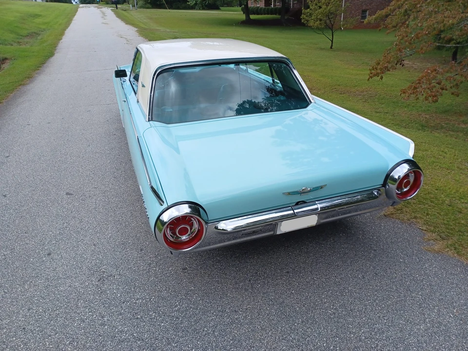 1963 Ford Thunderbird 3rd Gen - Image 12 of 31