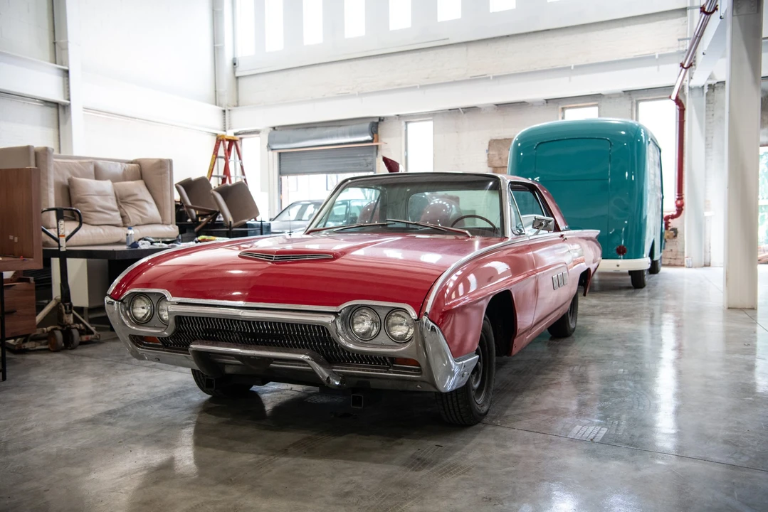 1963 Ford Thunderbird 3rd Gen - Image 2 of 31
