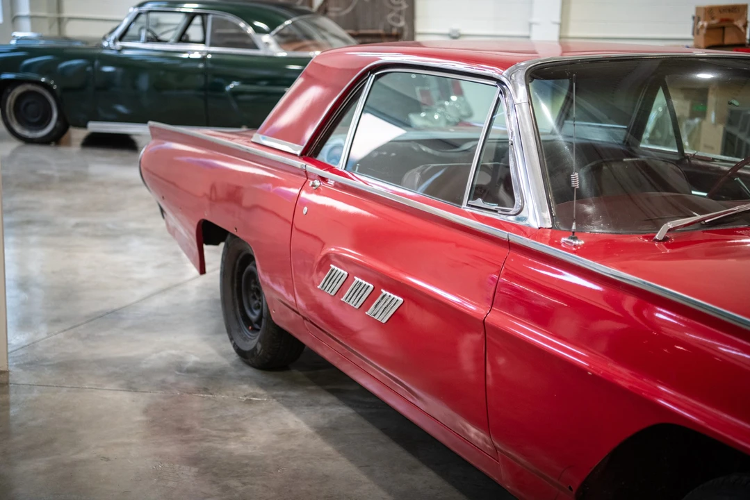 1963 Ford Thunderbird 3rd Gen - Image 26 of 31