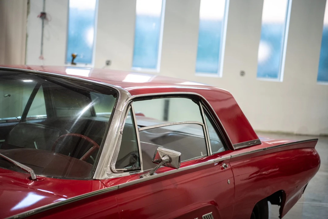 1963 Ford Thunderbird 3rd Gen - Image 23 of 31