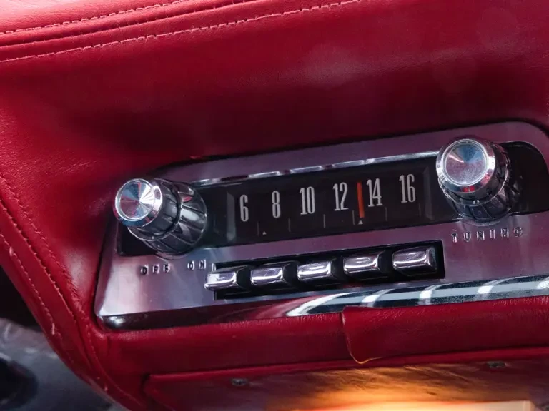 1963 Ford Thunderbird 3rd Gen - Image 20 of 30