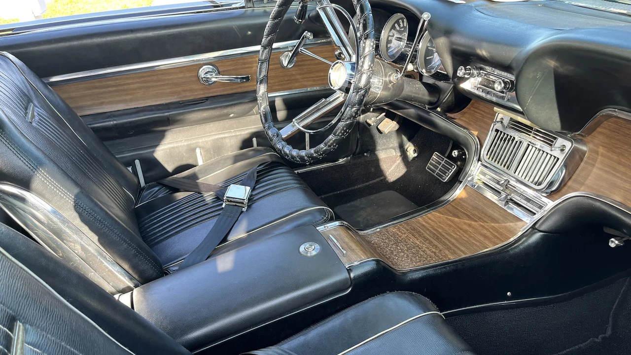 1963 Ford Thunderbird 3rd Gen - Image 4 of 25