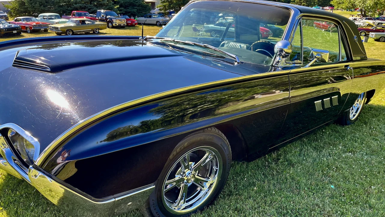 1963 Ford Thunderbird 3rd Gen - Image 7 of 25