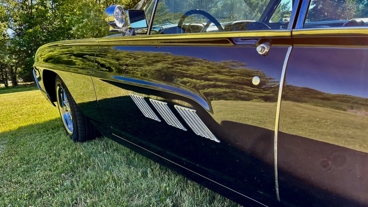 1963 Ford Thunderbird 3rd Gen - Image 8 of 25