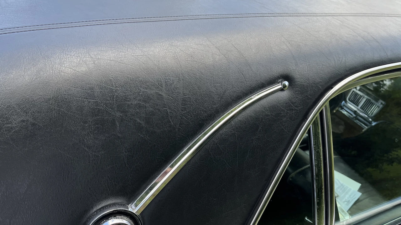 1963 Ford Thunderbird 3rd Gen - Image 14 of 25