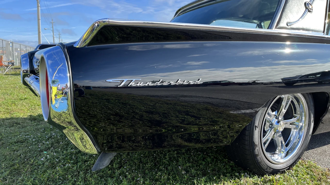 1963 Ford Thunderbird 3rd Gen - Image 19 of 25