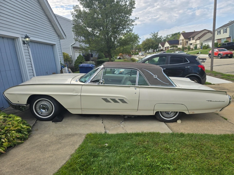 1963 Ford Thunderbird 3rd Gen - Image 3 of 9