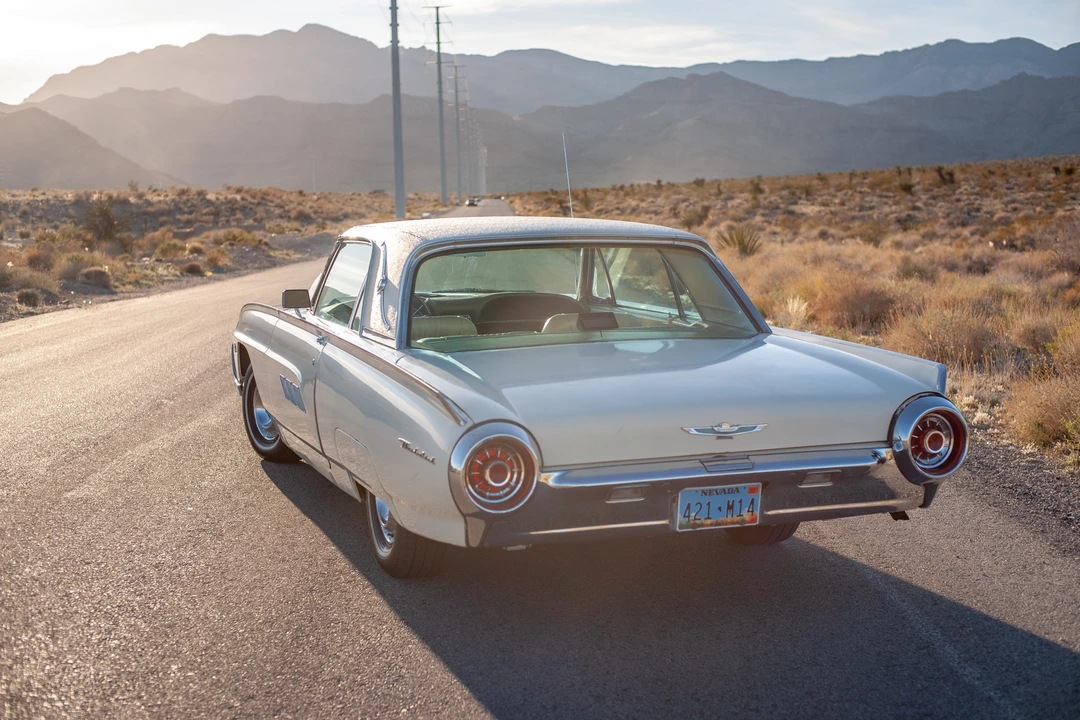 1963 Ford Thunderbird 3rd Gen - Image 9 of 31