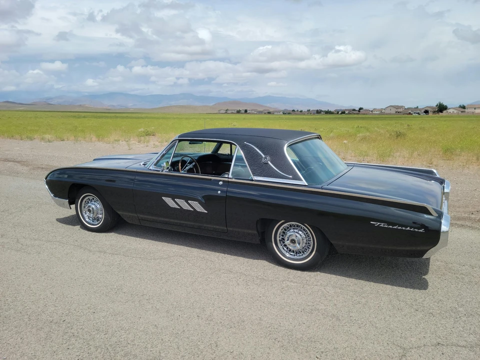 1963 Ford Thunderbird 3rd Gen - Image 10 of 31