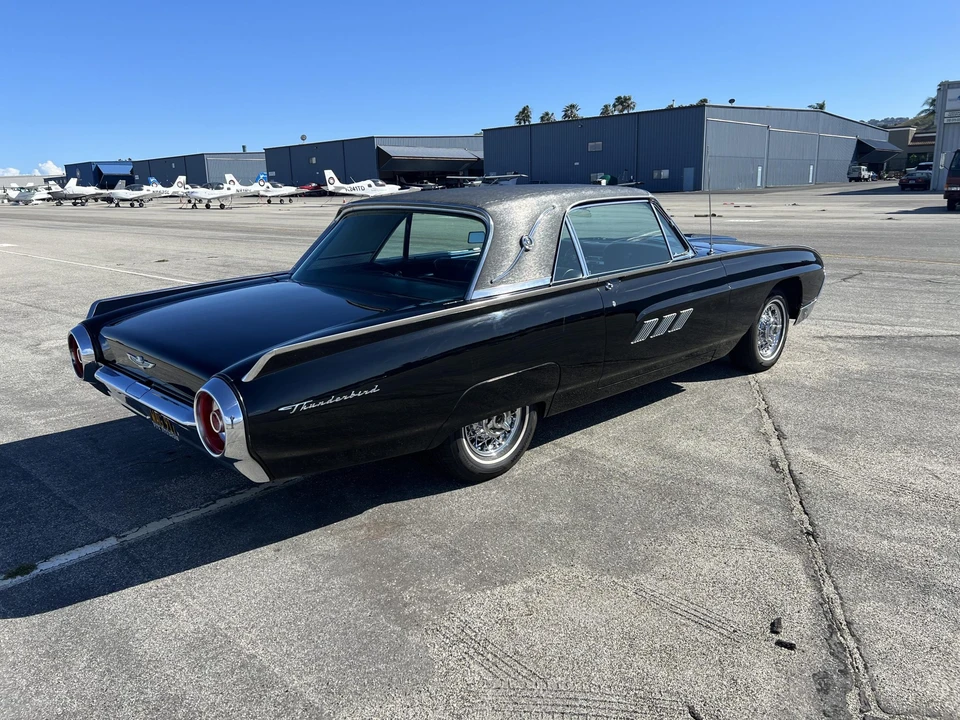 1963 Ford Thunderbird 3rd Gen - Image 17 of 31