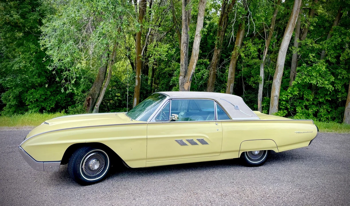 1963 Ford Thunderbird 3rd Gen - Image 3 of 31