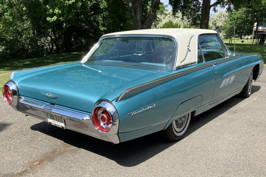 1963 Ford Thunderbird 3rd Gen - Image 9 of 31