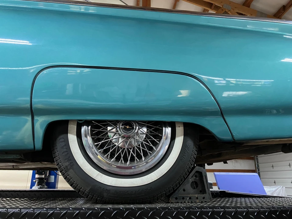 1963 Ford Thunderbird 3rd Gen - Image 26 of 31