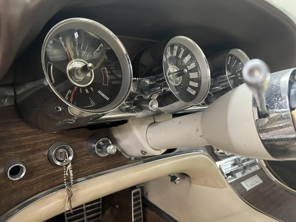 1963 Ford Thunderbird 3rd Gen - Image 28 of 31