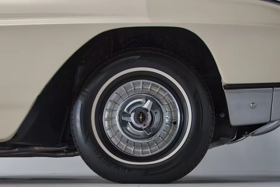 1963 Ford Thunderbird 3rd Gen - Image 21 of 31