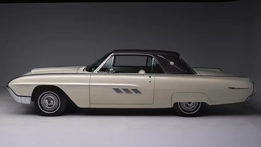 1963 Ford Thunderbird 3rd Gen - Image 2 of 31