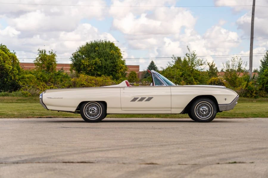 1963 Ford Thunderbird 3rd Gen - Image 2 of 27