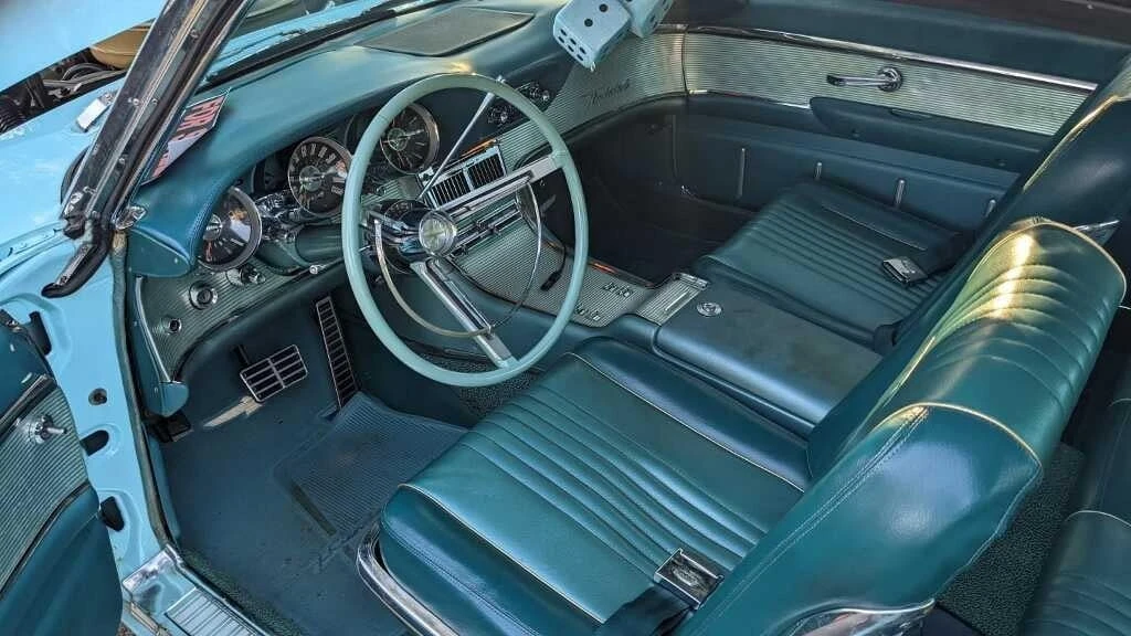 1963 Ford Thunderbird 3rd Gen - Image 4 of 12
