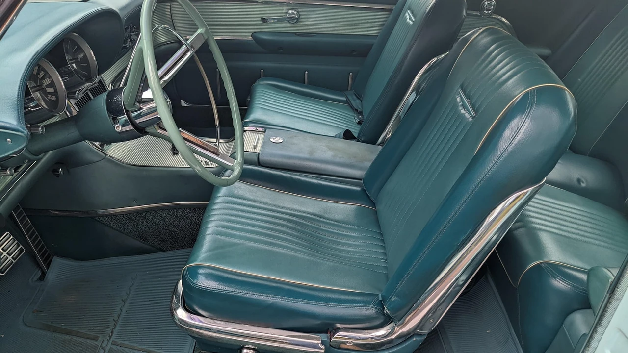 1963 Ford Thunderbird 3rd Gen - Image 5 of 12