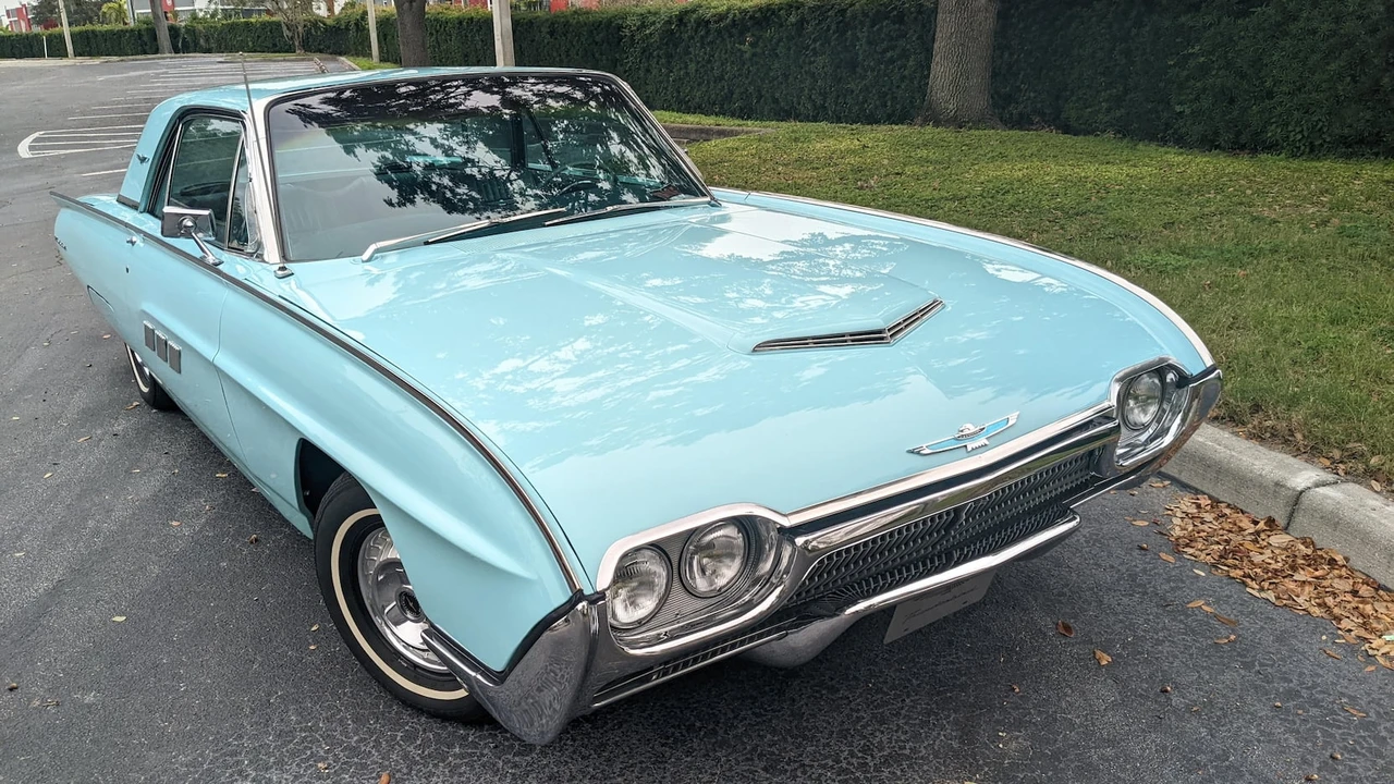 1963 Ford Thunderbird 3rd Gen - Image 11 of 12