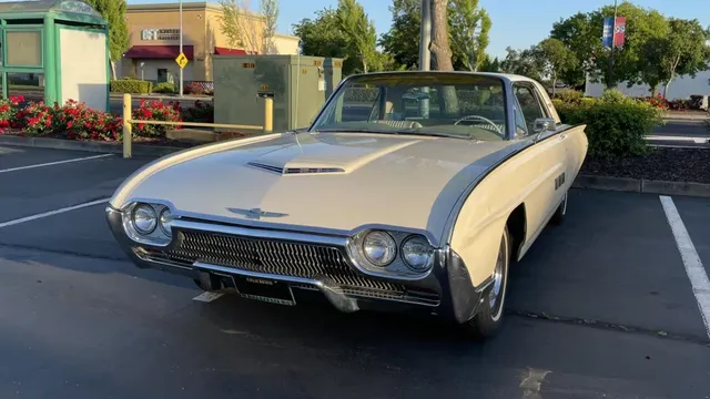 1963 Ford Thunderbird