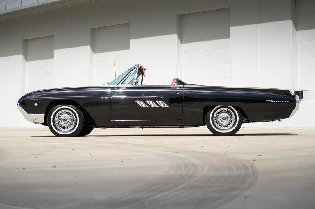 1963 Ford Thunderbird 3rd Gen - Image 3 of 31