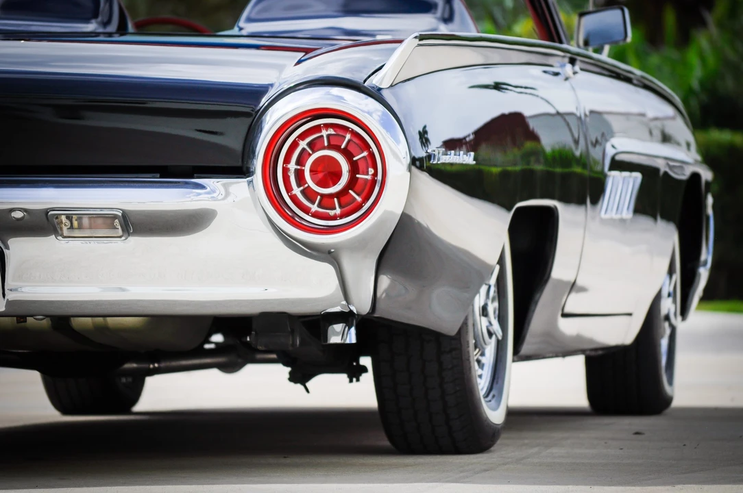 1963 Ford Thunderbird 3rd Gen - Image 28 of 31