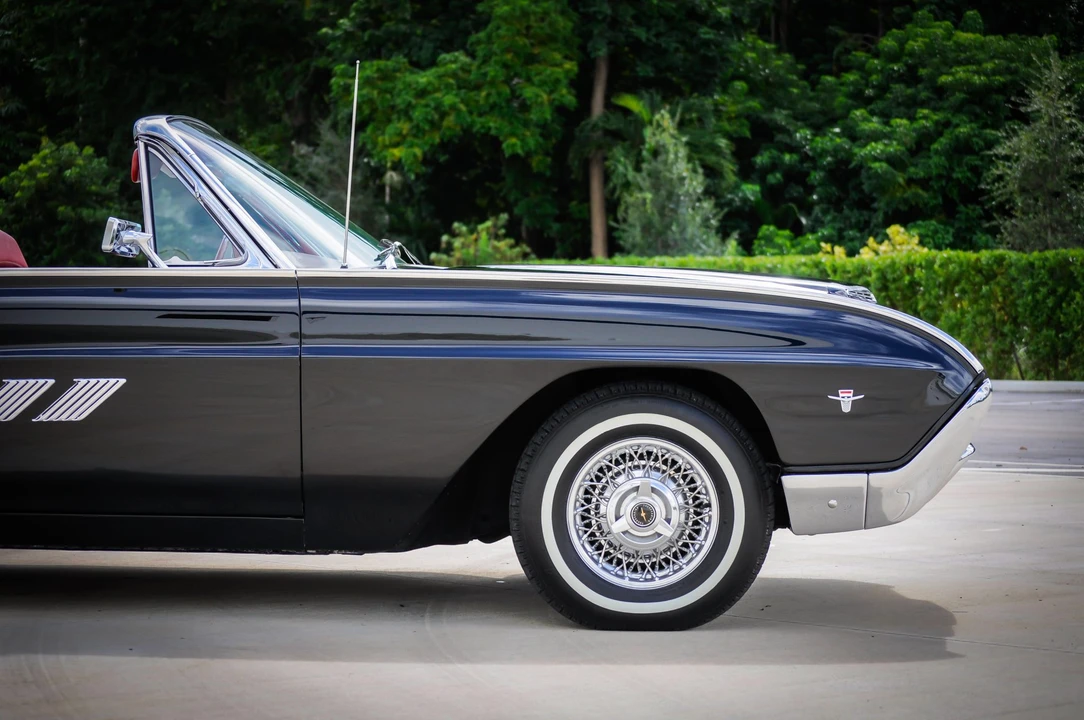 1963 Ford Thunderbird 3rd Gen - Image 24 of 31