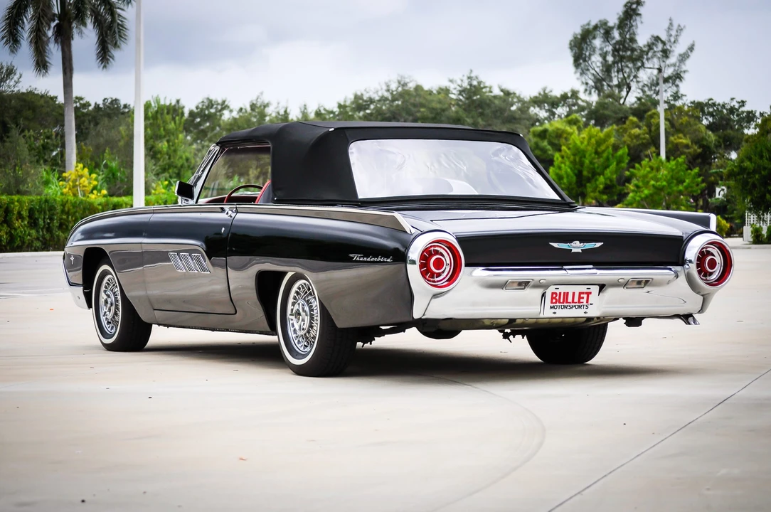 1963 Ford Thunderbird 3rd Gen - Image 16 of 31