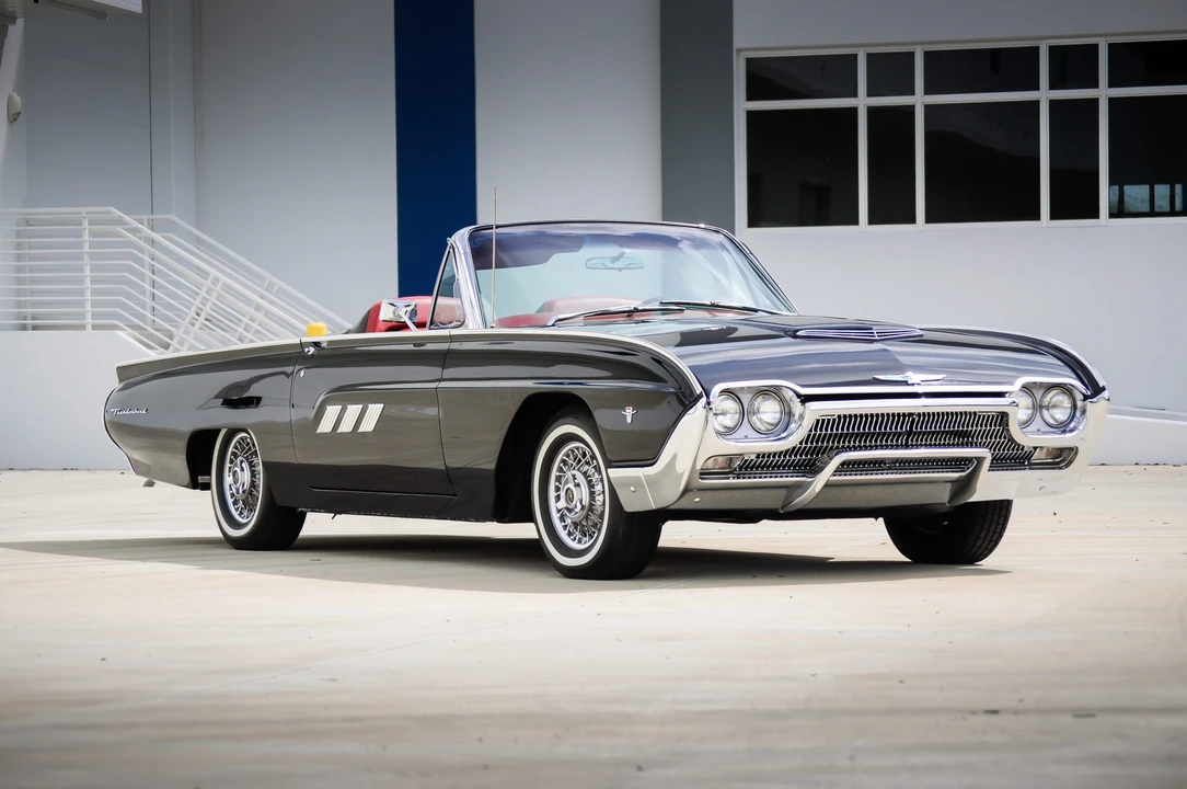 1963 Ford Thunderbird 3rd Gen - Image 10 of 31