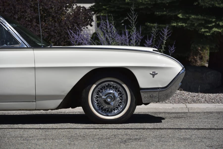 1963 Ford Thunderbird 3rd Gen - Image 12 of 31