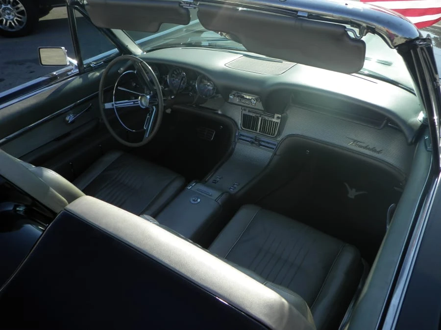 1963 Ford Thunderbird 3rd Gen - Image 4 of 7