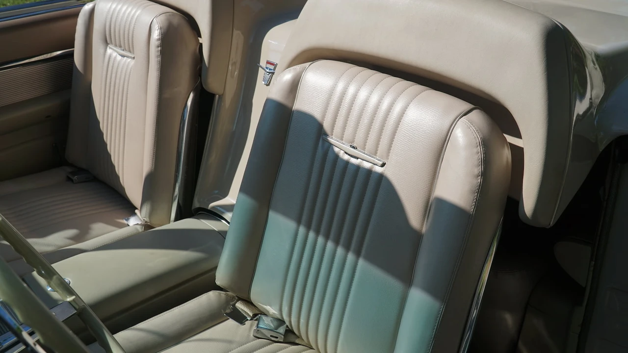 1963 Ford Thunderbird 3rd Gen - Image 4 of 17