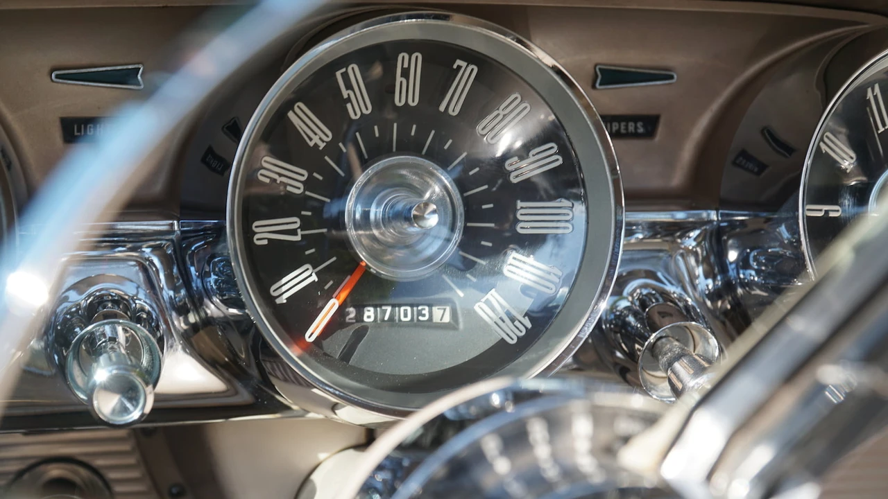 1963 Ford Thunderbird 3rd Gen - Image 7 of 17