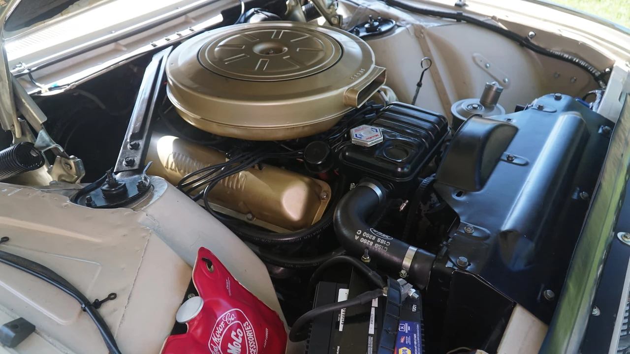 1963 Ford Thunderbird 3rd Gen - Image 9 of 17