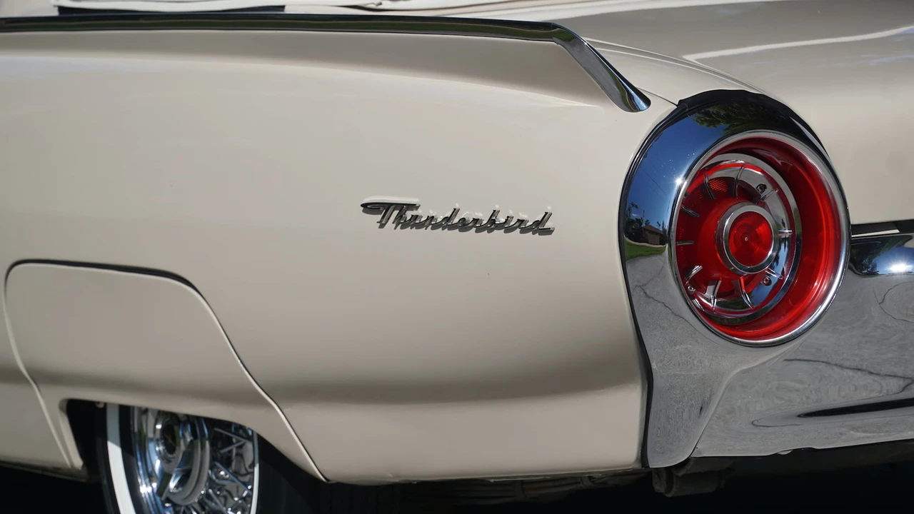 1963 Ford Thunderbird 3rd Gen - Image 12 of 17