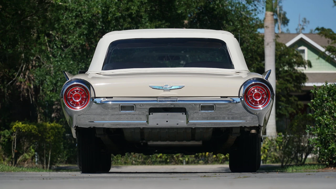 1963 Ford Thunderbird 3rd Gen - Image 14 of 17