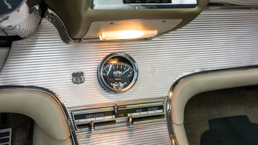 1963 Ford Thunderbird 3rd Gen - Image 11 of 14