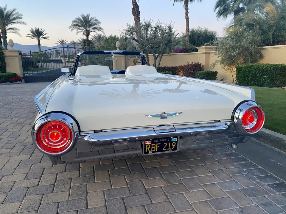 1963 Ford Thunderbird 3rd Gen - Image 11 of 31