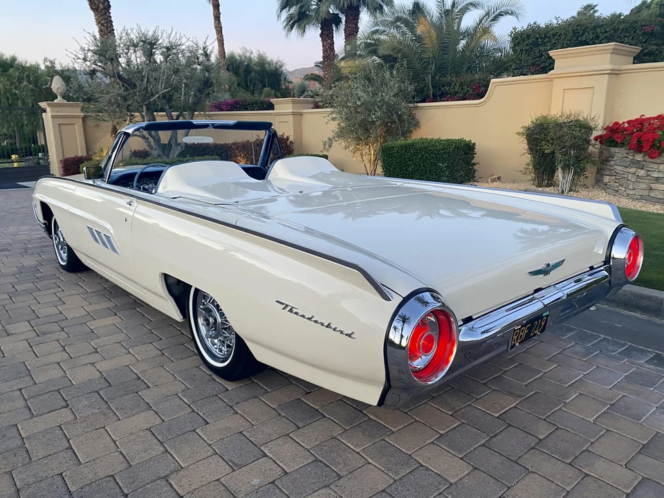 1963 Ford Thunderbird 3rd Gen - Image 10 of 31