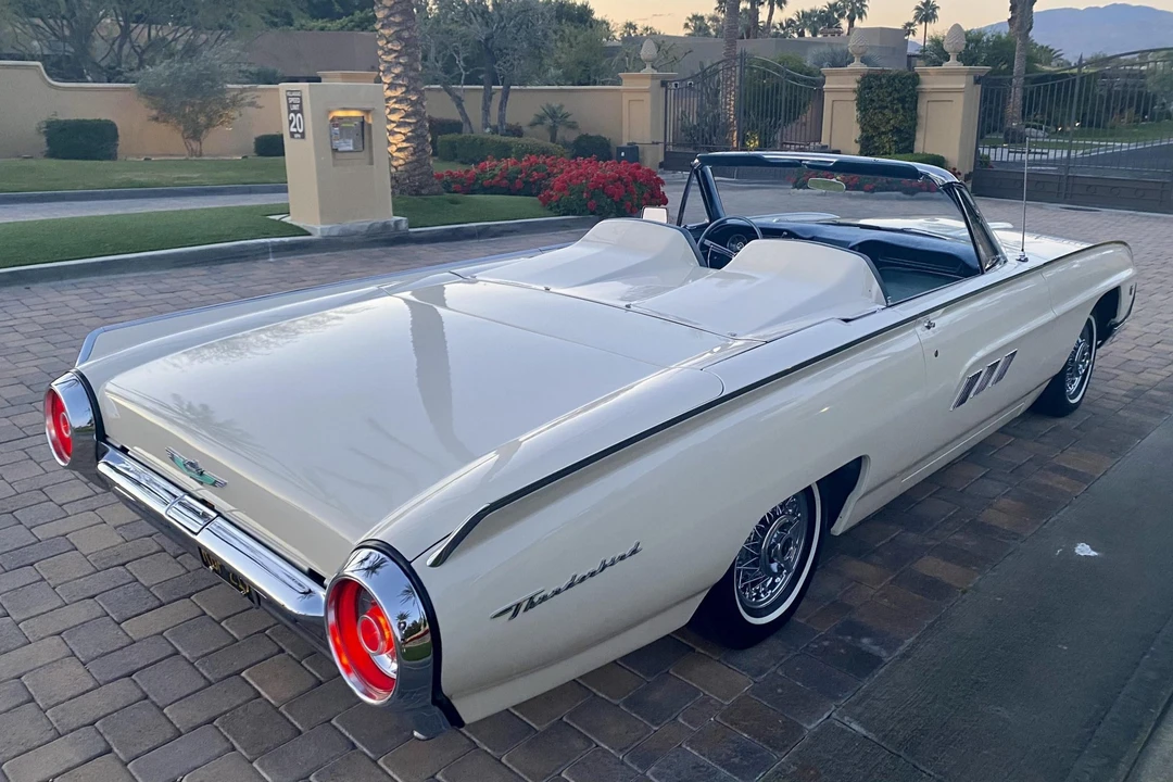 1963 Ford Thunderbird 3rd Gen - Image 13 of 31