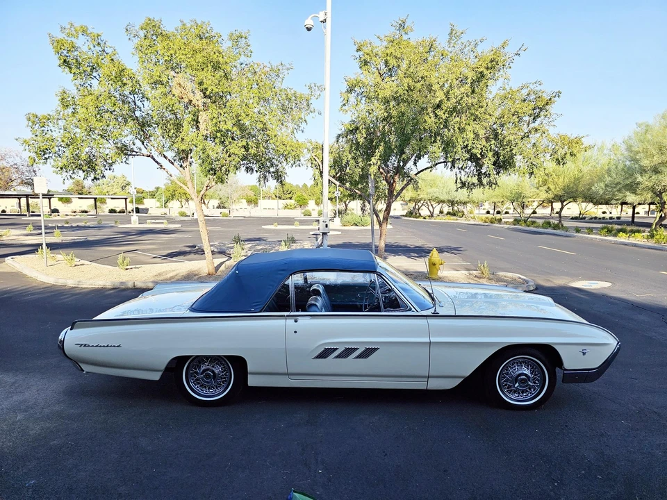 1963 Ford Thunderbird 3rd Gen - Image 25 of 31