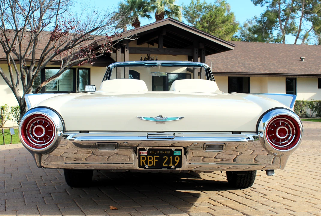 1963 Ford Thunderbird 3rd Gen - Image 10 of 31