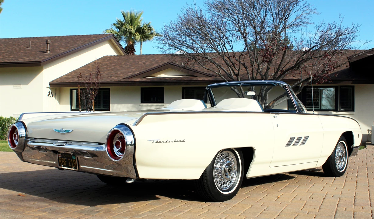 1963 Ford Thunderbird 3rd Gen - Image 12 of 31
