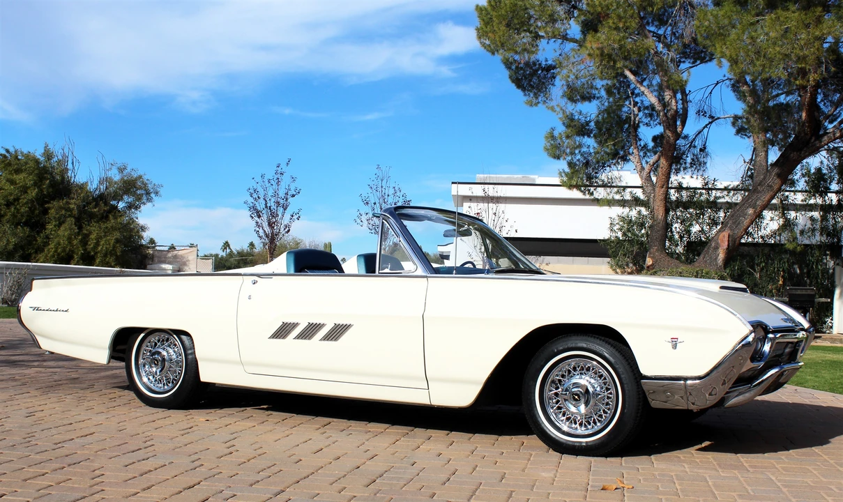 1963 Ford Thunderbird 3rd Gen - Image 15 of 31