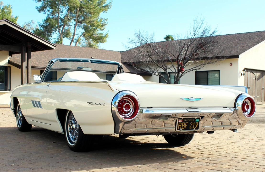 1963 Ford Thunderbird 3rd Gen - Image 9 of 31