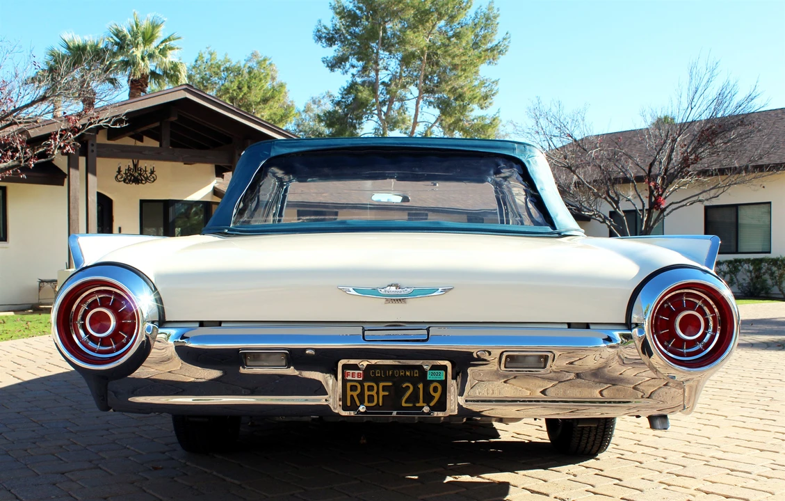 1963 Ford Thunderbird 3rd Gen - Image 28 of 31